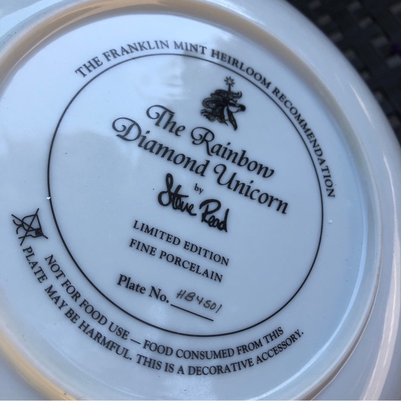 The Rainbow Diamond Unicorn - limited edition collectible plate - Picture 3 of 3
